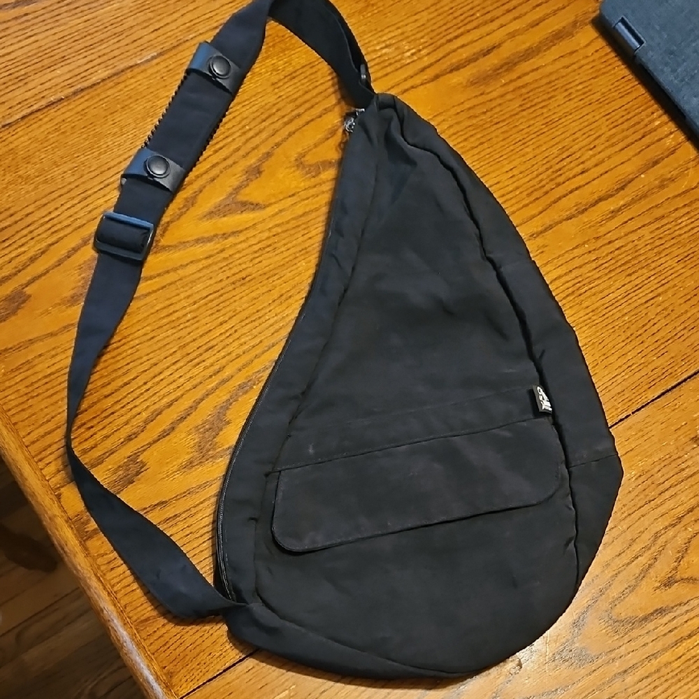 Black Sling Bag By Ameribag